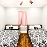 St. Ann Historic Creole Cottage 5 Bed-4Ba