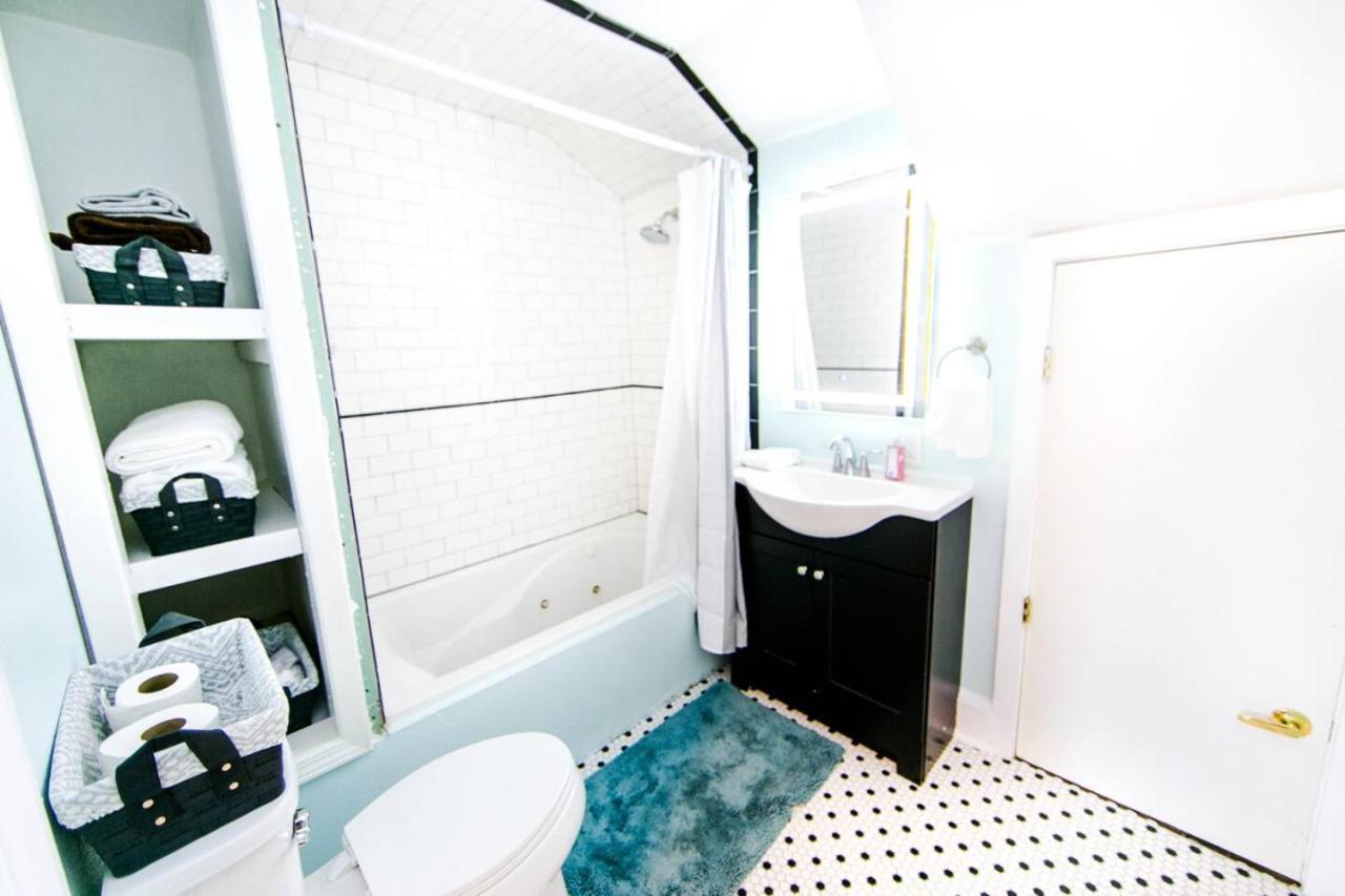 St. Ann Historic Creole 5 Bed-4ba Holiday home